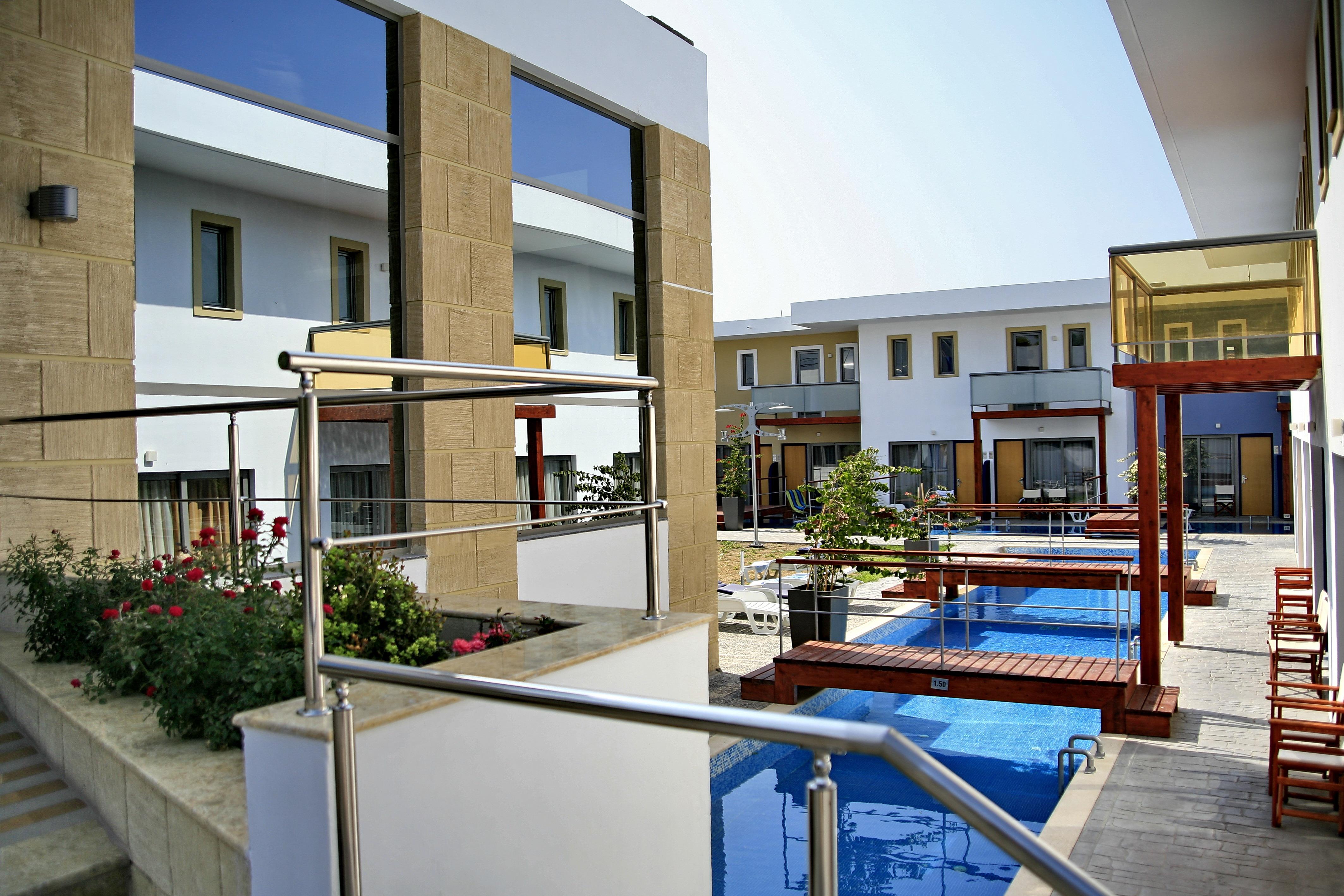 All Senses Ocean Blue Sea Side Resort Kremasti  Bagian luar foto