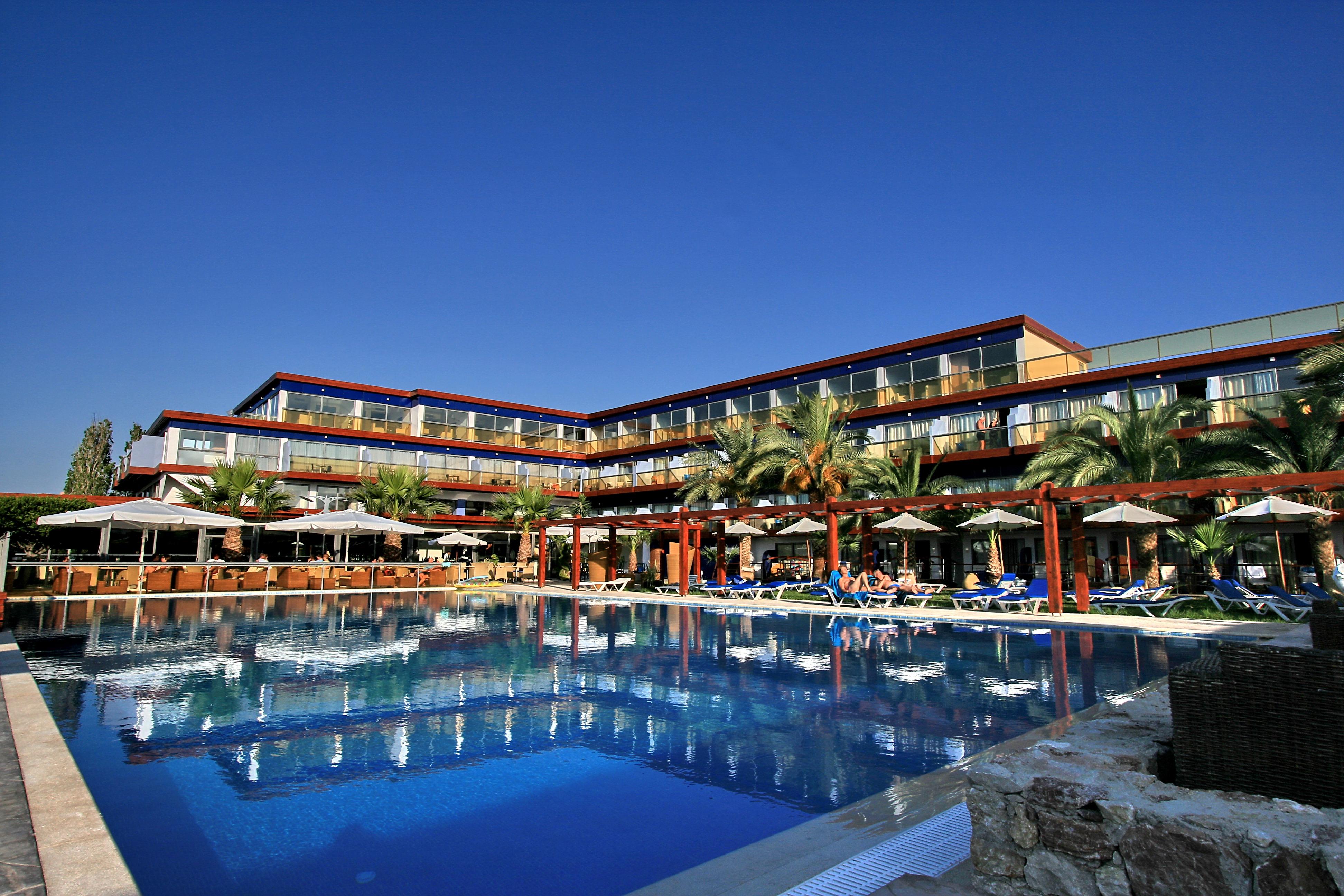 All Senses Ocean Blue Sea Side Resort Kremasti  Bagian luar foto