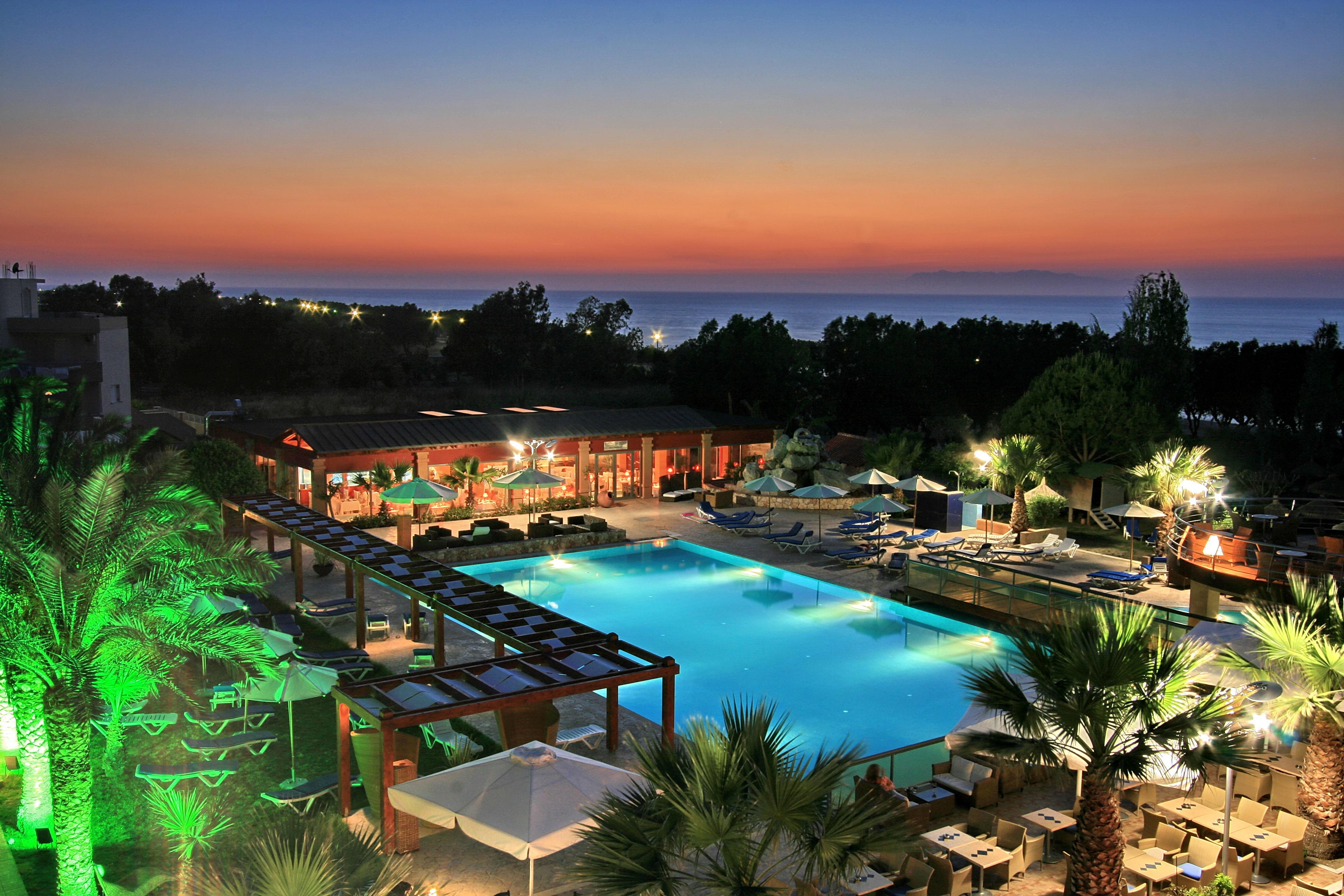 All Senses Ocean Blue Sea Side Resort Kremasti  Bagian luar foto