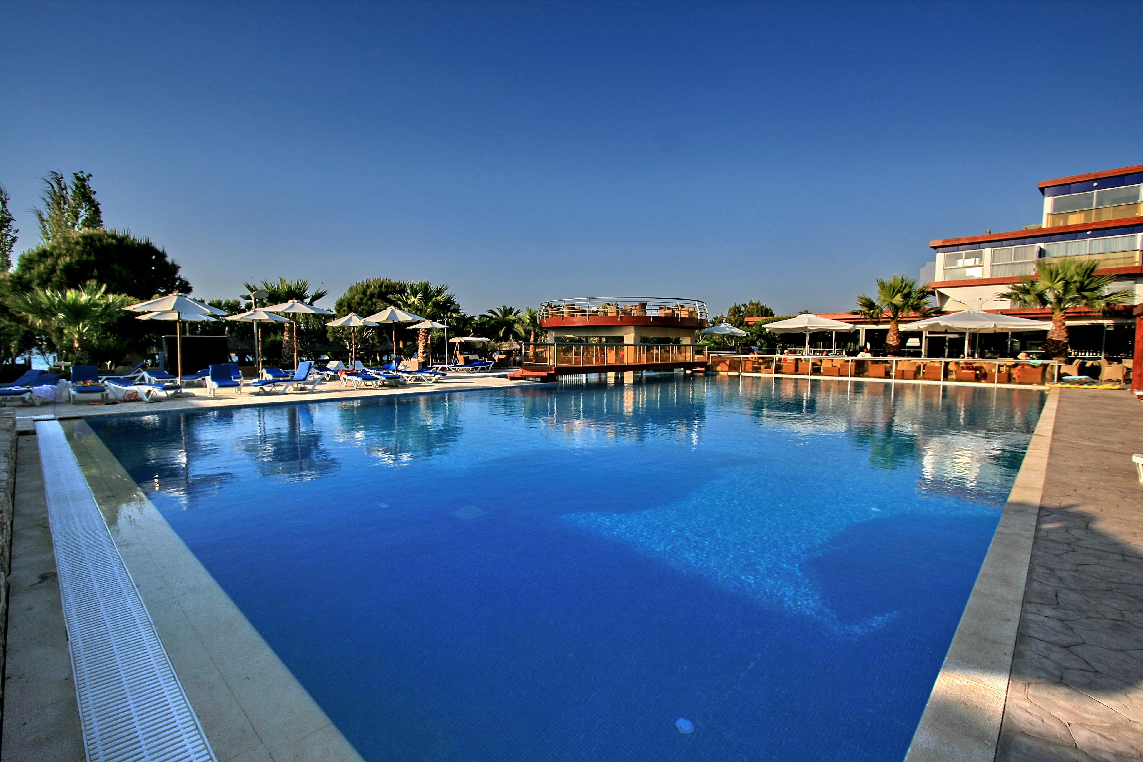 All Senses Ocean Blue Sea Side Resort Kremasti  Bagian luar foto