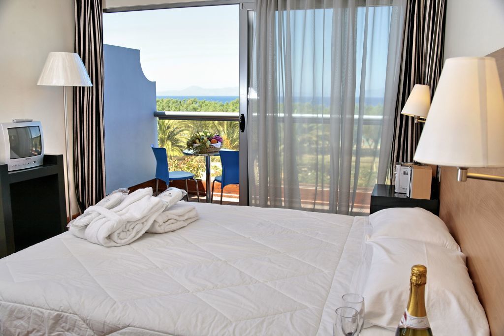 All Senses Ocean Blue Sea Side Resort Kremasti  Bagian luar foto