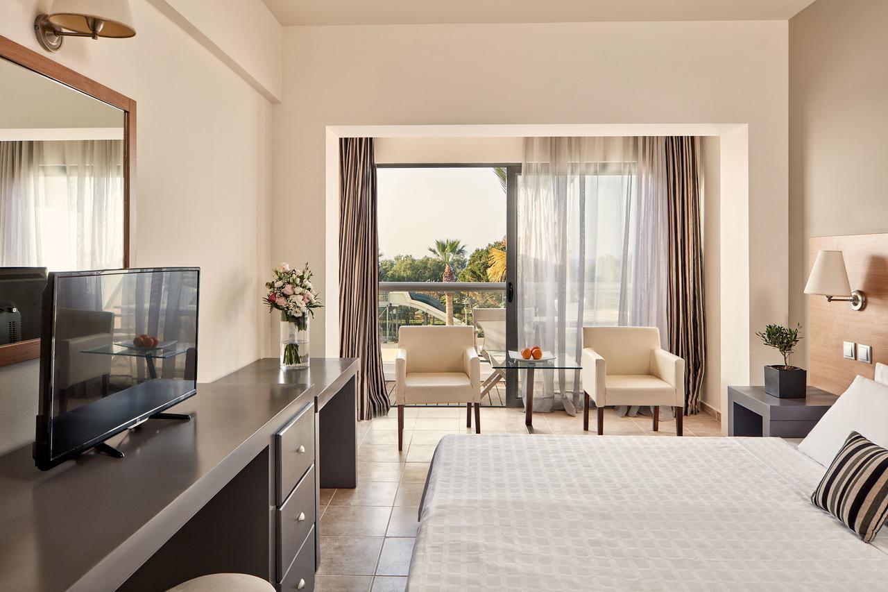 All Senses Ocean Blue Sea Side Resort Kremasti  Bagian luar foto